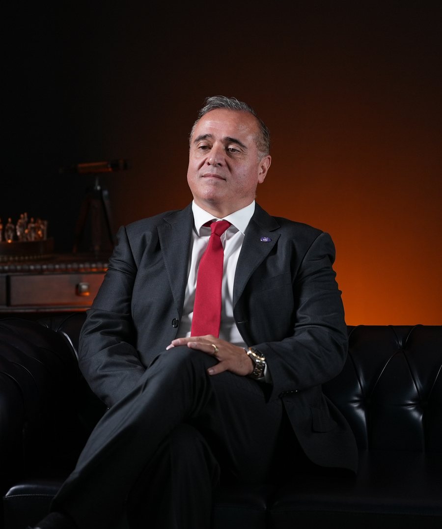 Ahmet Altuğ Oğuz — Kurucu · Şirket Müdürü